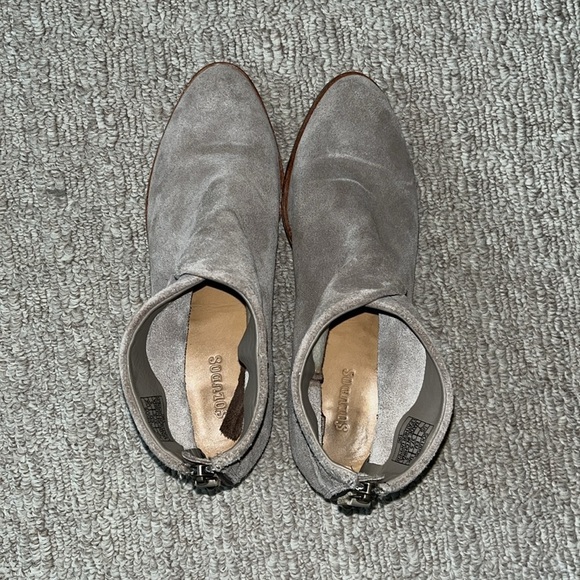 Soludos Anthropologie Venetian Gray Flat Ankle Boots Suede Size 7 - Picture 9 of 11